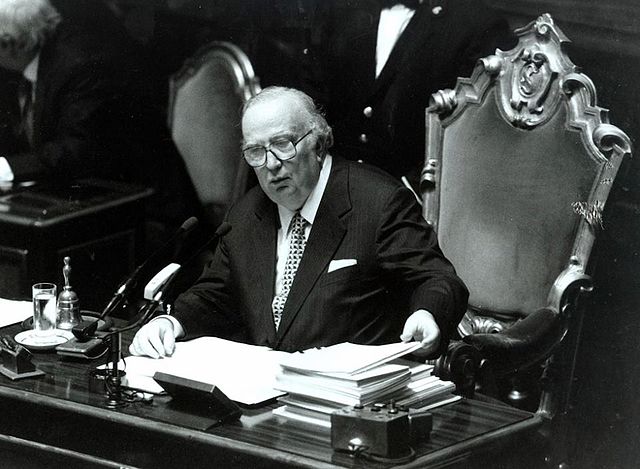 Giovanni_Spadolini_presidente_del_Senato